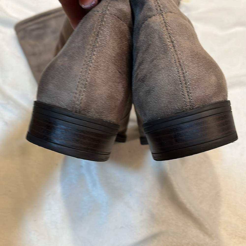 Unisa Adivan Over The Knee Boots Taupe Faux Suede Size 71/2 M - Picture 6 of 11